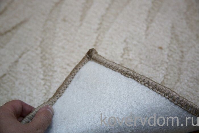 Однотонный ковер-палас ARIA 106 айвори