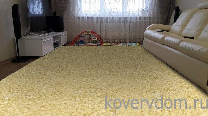 Тканое однотонное бежевое ковровое покрытие  Тканое однотонное бежевое ковровое покрытие